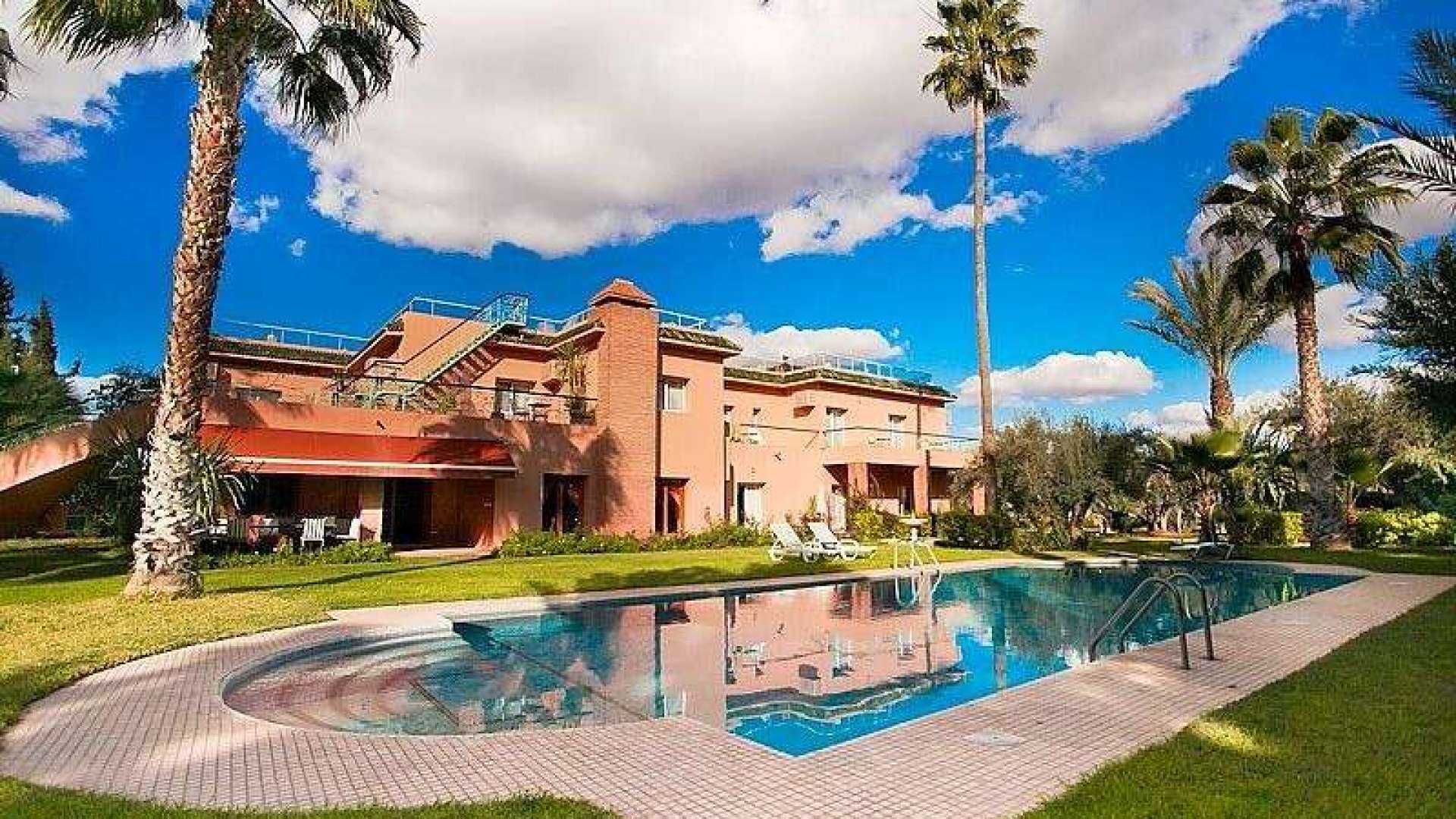 Location de vacances,Villa,Propriété de 18 chambres sur 1 hectare de jardin dans la Palmeraie,Marrakech,Palmeraie