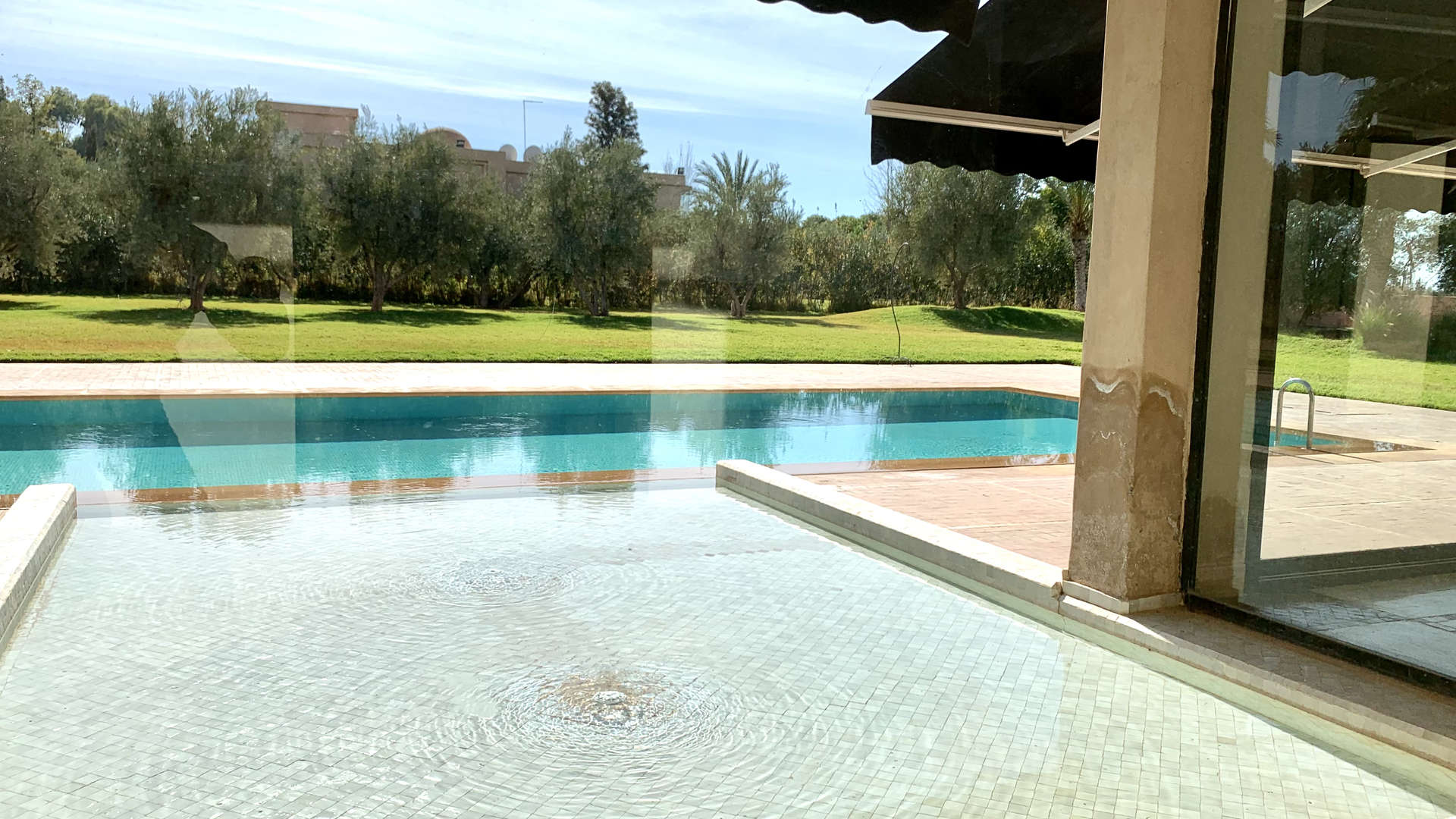 Vente,Villa,Superbe propriété de 4 suites sur un joli parc bien paysagé à 15 min du centre de Marrakech ,Marrakech,Route d'Ouarzazate