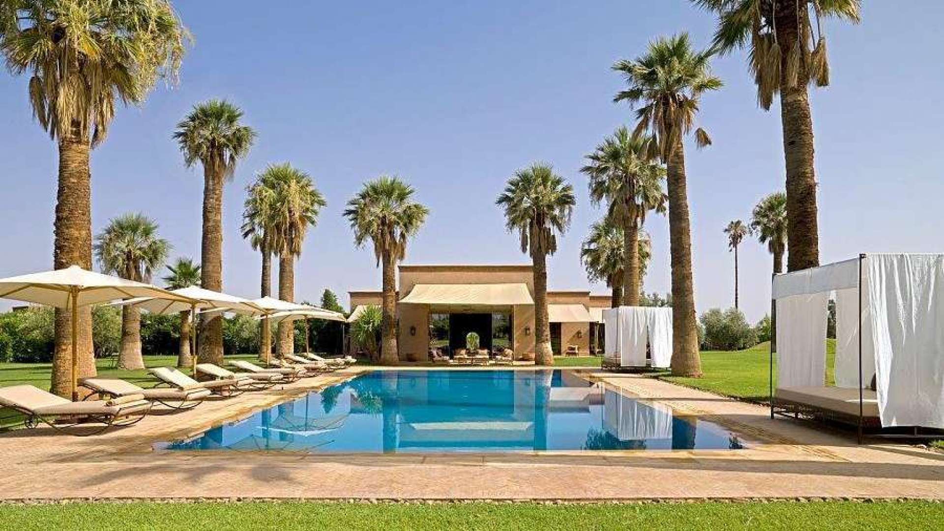 Location de vacances,Villa,Villa 5 suites & 3 chambres sur plus d'1 hectare avec services hôteliers près des Golfs à Marrakech,Marrakech,Sidi Abdellah Ghiyate