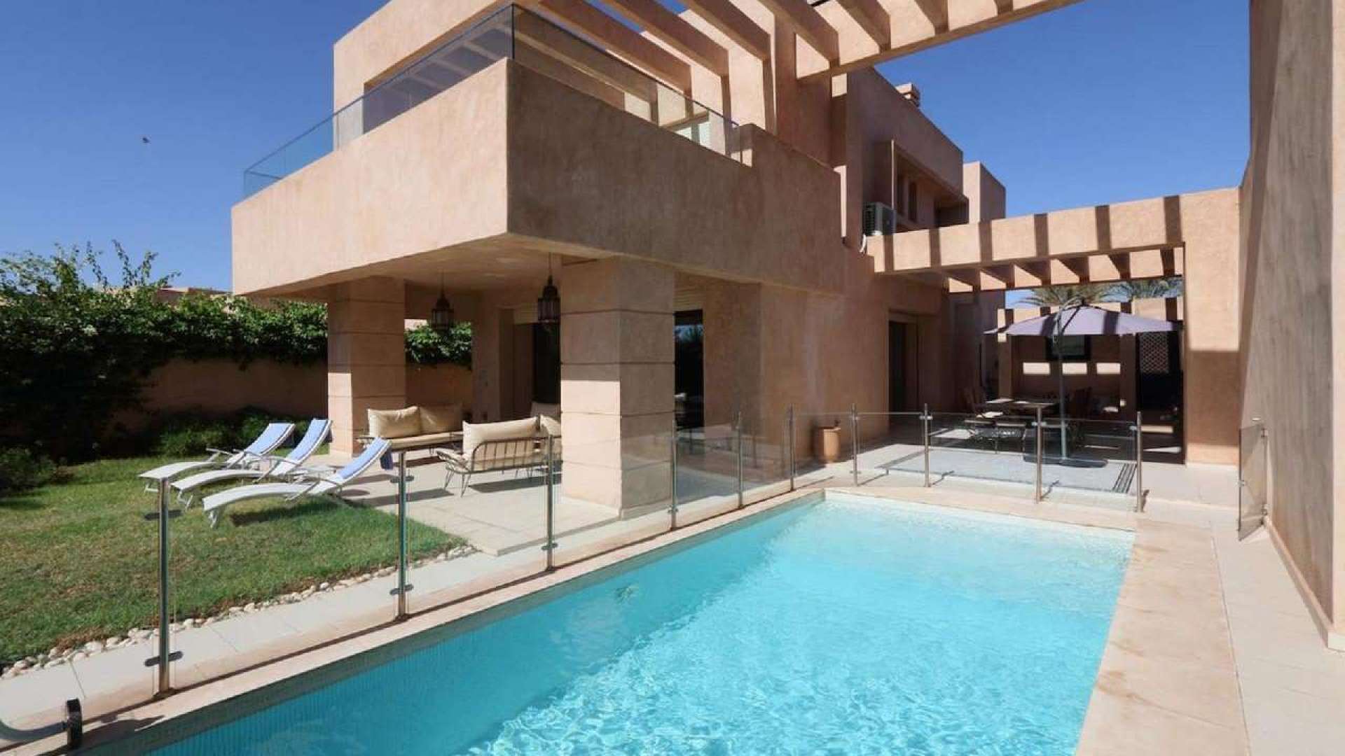 Location de vacances,Villa,Villa 5ch - sur golf - piscine privée - Av. Med VI,Marrakech,Golf Prestigia