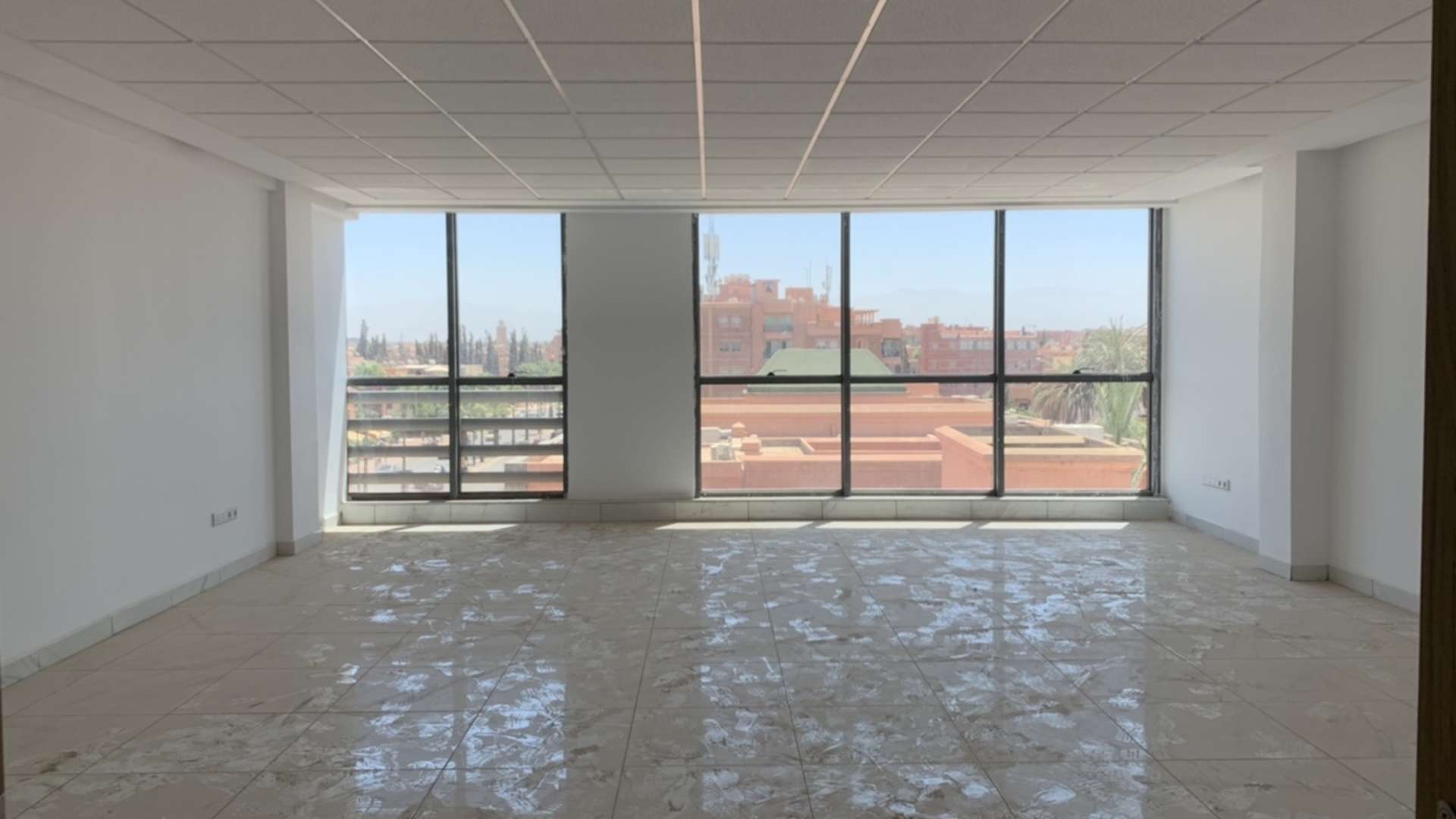 Location longue durée ,Bureaux & Commerces,Plateau de bureau neuf avec vue panoramique sur l’Atlas ,Marrakech,Av Allal El Fassi