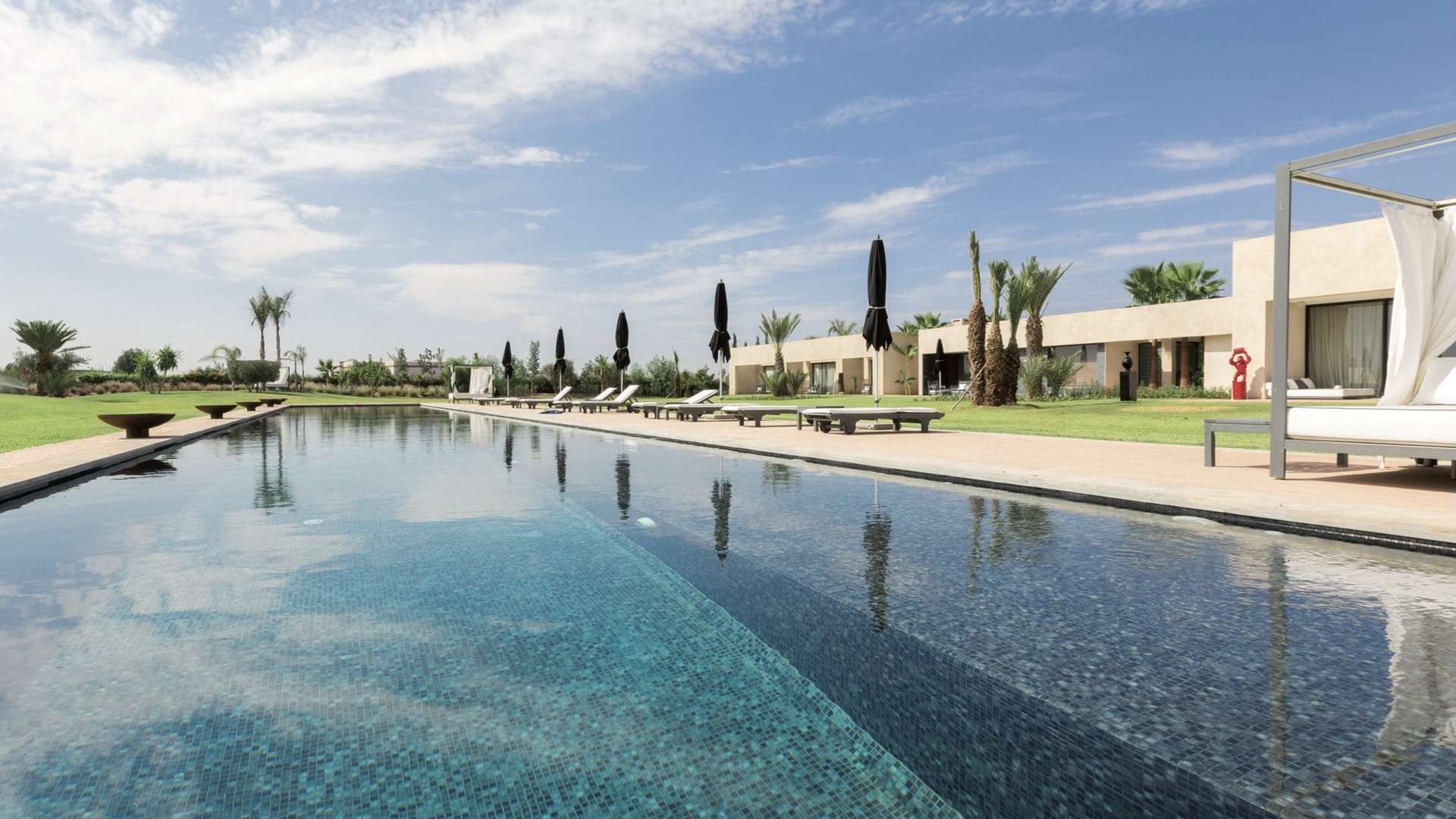 Vente,Villa,Splendide propriété de luxe implantée sur un parc de 3,5 Ha à proximité des 3 golfs de Marrakech,Marrakech,Route d'Ouarzazate